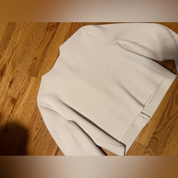 Aritzia Babaton Notable cardigan - matte pearl, M - Picture 7 of 9